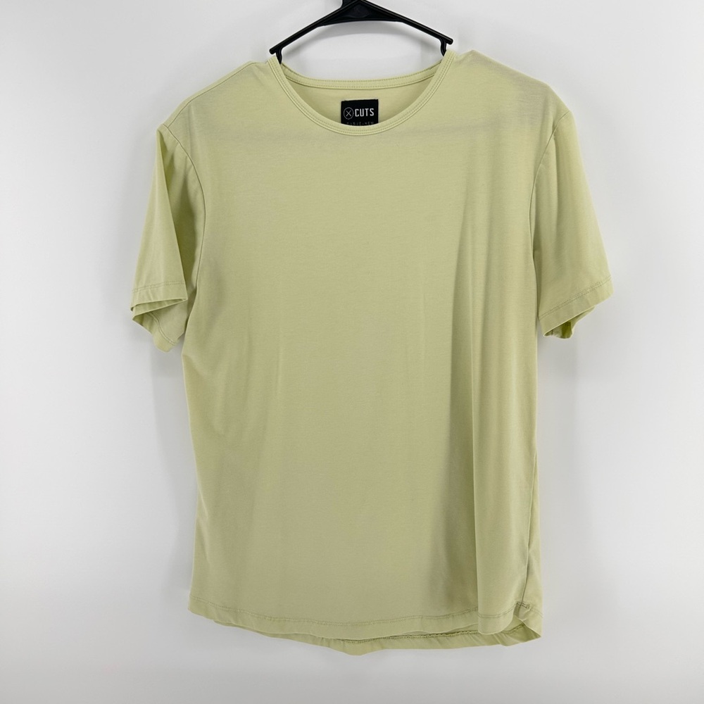 Cuts Curve Hem Lime - Green T-Shirt | Medium